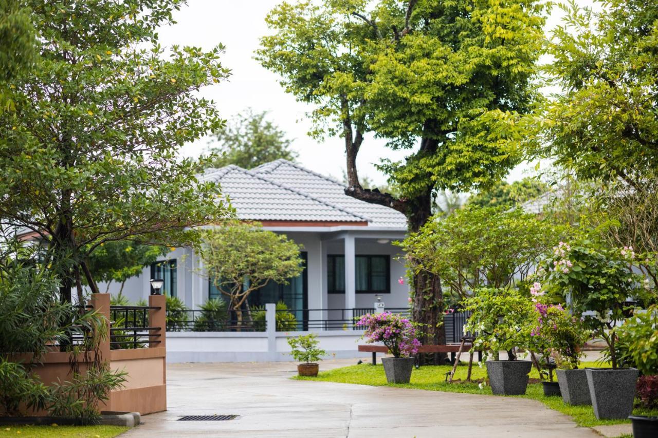Baan Nern Khao Resort Pattaya Ban Huai Yai Extérieur photo