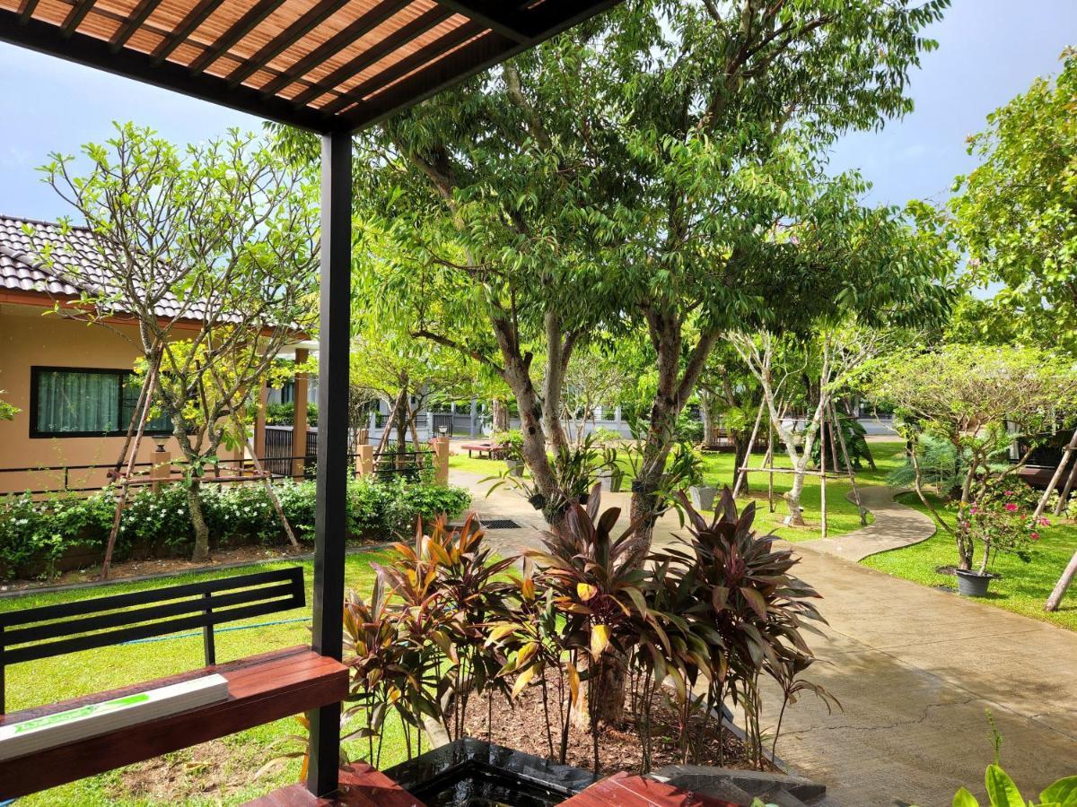 Baan Nern Khao Resort Pattaya Ban Huai Yai Extérieur photo